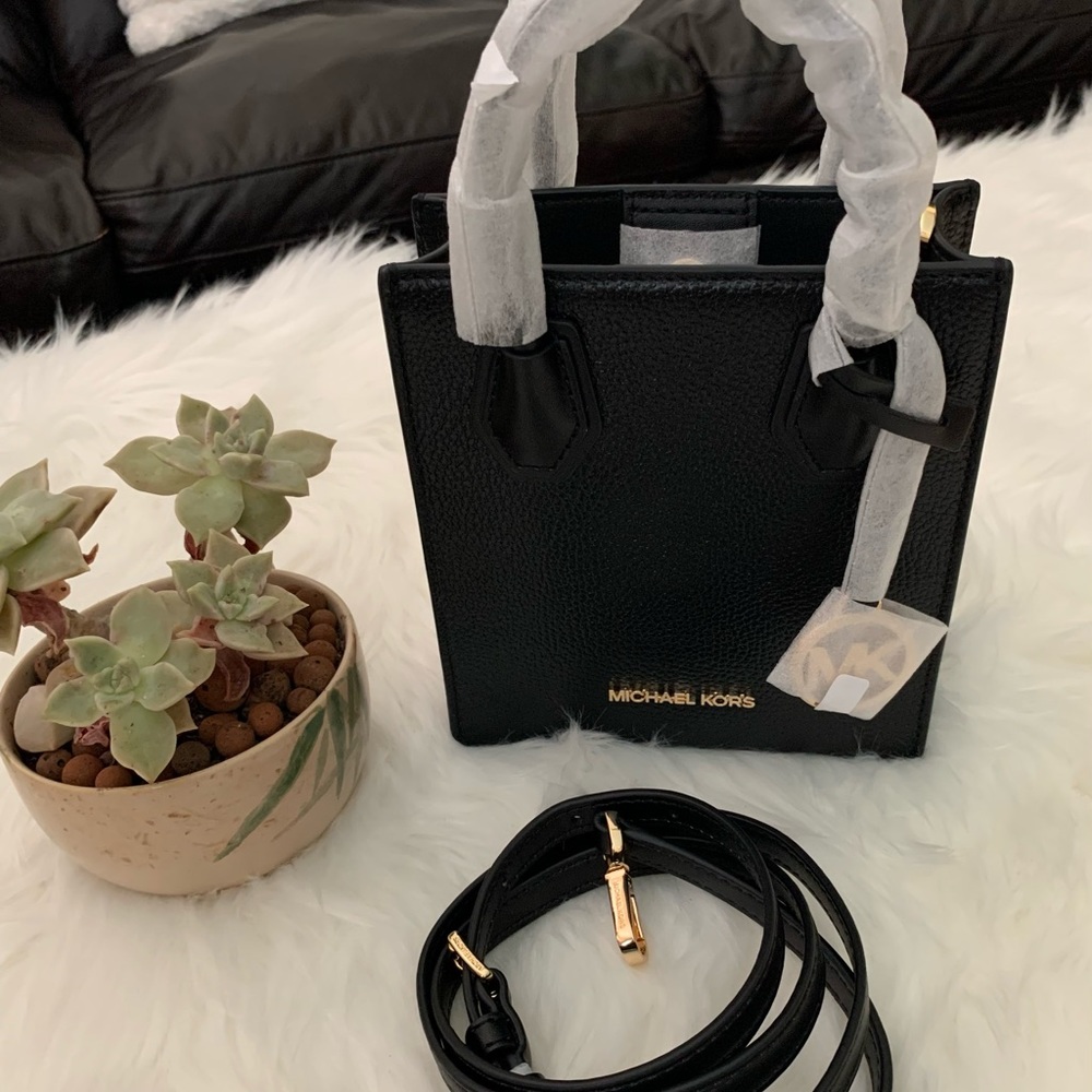 🌸MK Mercer XS Crossbody